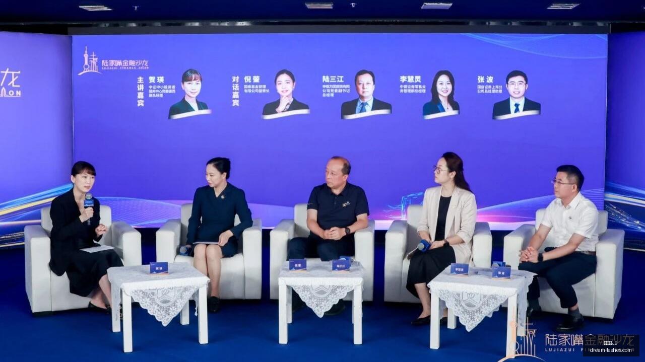喧嚣浪潮中,的新闻职业,精神,九游会官网,九游会J9,九游会娱乐,九游会互动,九游会中心
